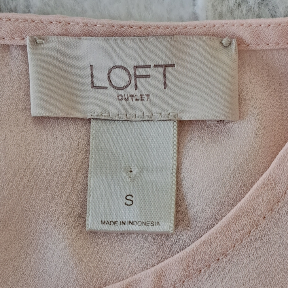 Loft Pink Flowy Lightweight Work Easter Ruffle Bl… - image 4